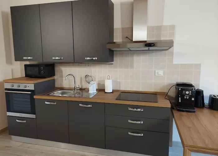 Al Monumento 阿曼泰阿