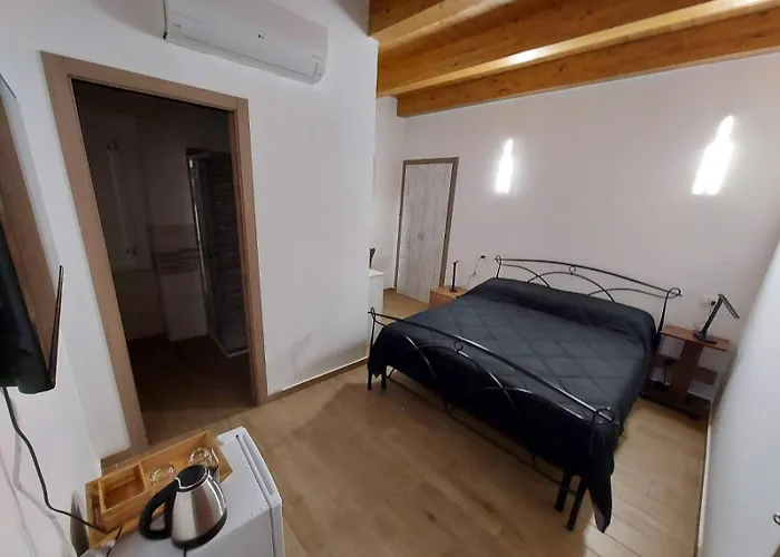 Al Monumento 住宿加早餐酒店 阿曼泰阿