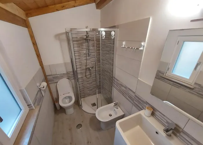 Al Monumento 阿曼泰阿